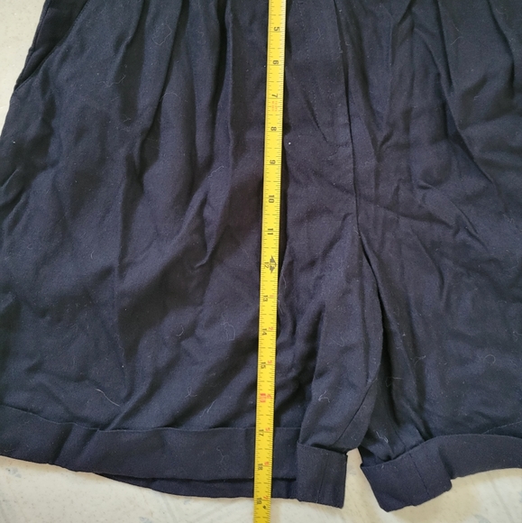 JONES NEW YORK Vintage High Waist Soft Flowy Pleated Short Shorts Black - Picture 13 of 14